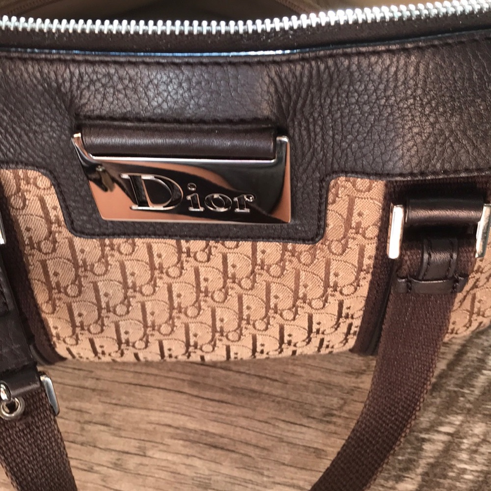 DIOR - Picture 2 of 8